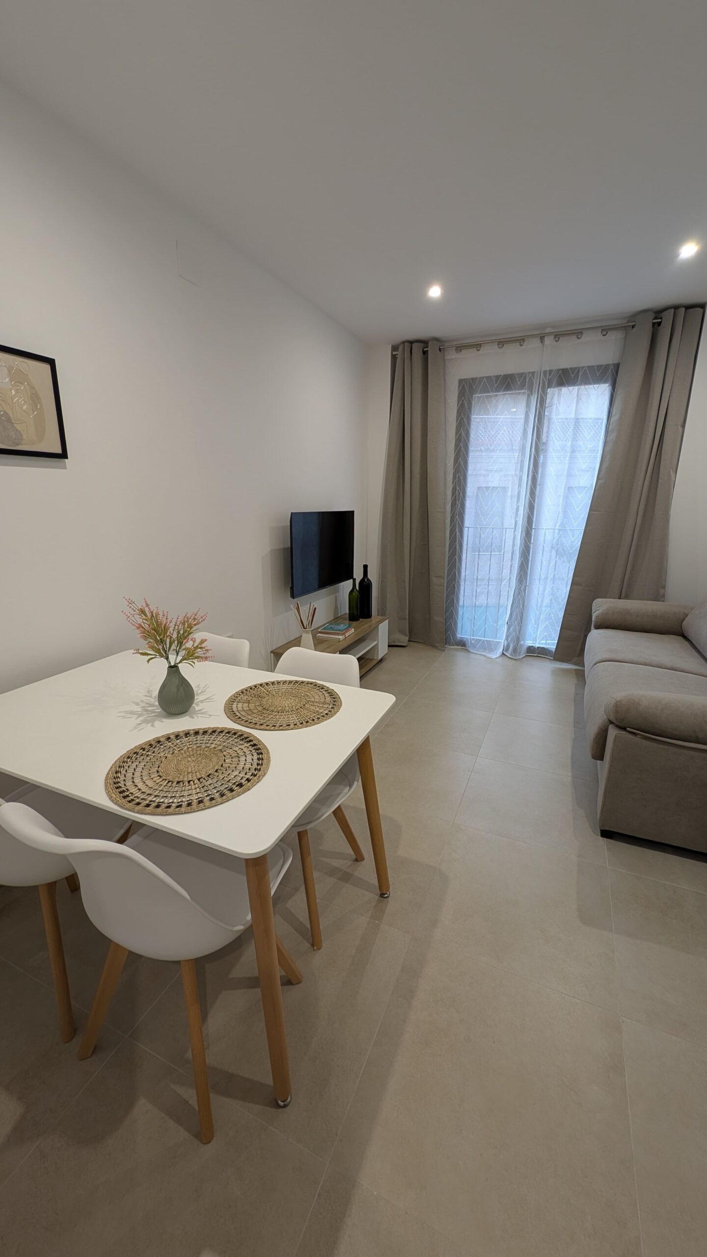 varwwwvhostsaviratodesign comapartamentosgrancapitan com aviratodesign comwp contentuploads jpg